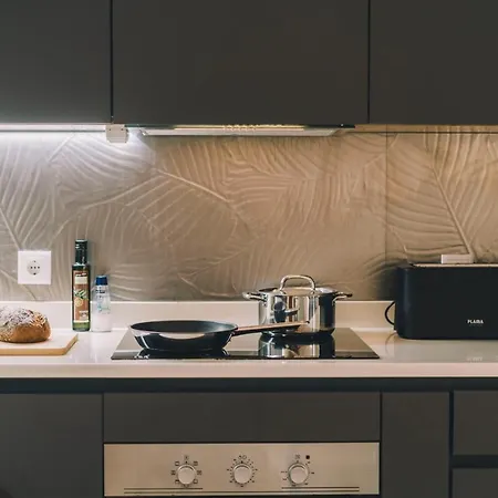 79 - Penareia Nyaraló